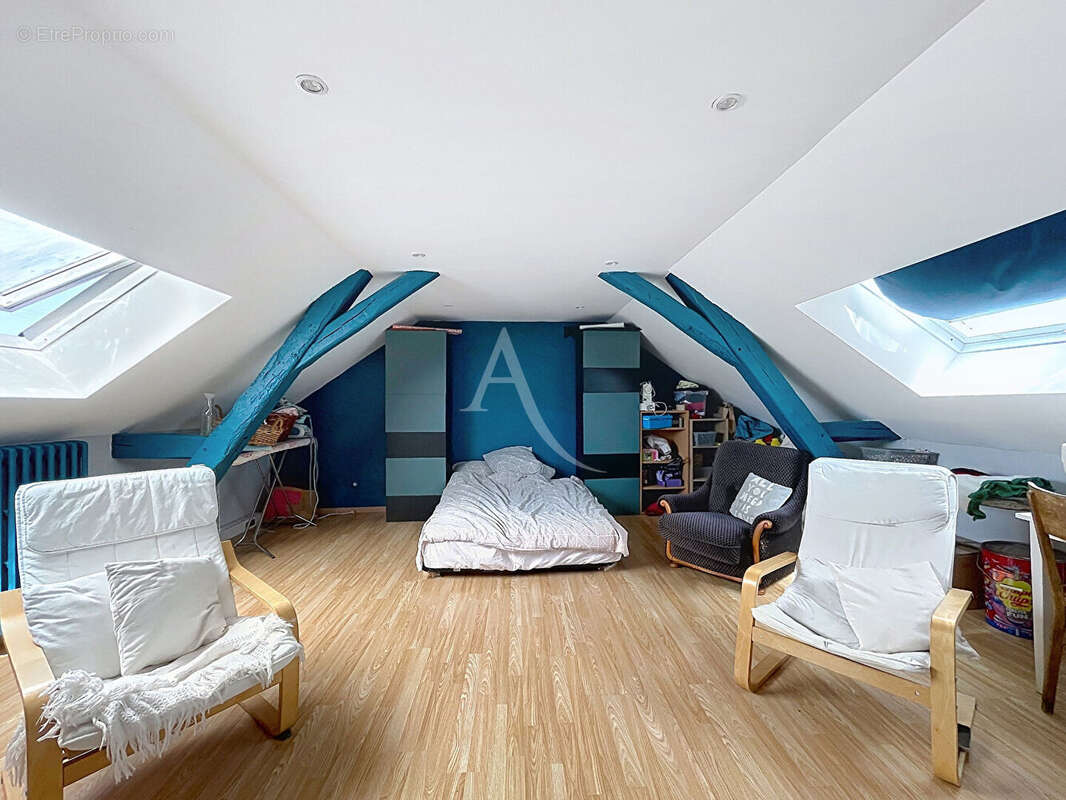 À vendre Trélazé : Maison ancienne de caractère - 6 pièces - 160 m² - photo 7
