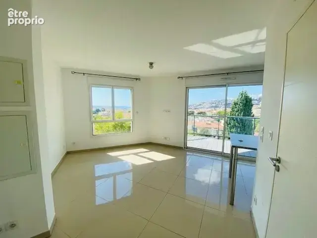 Appartement À Vendre - photo 2