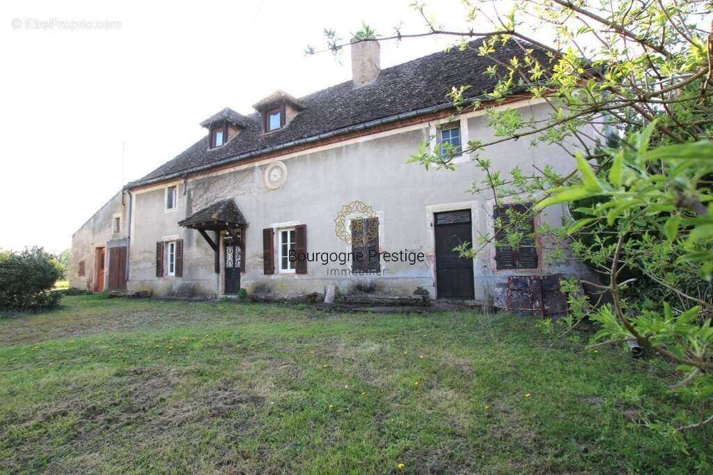 Maison à TOURNUS