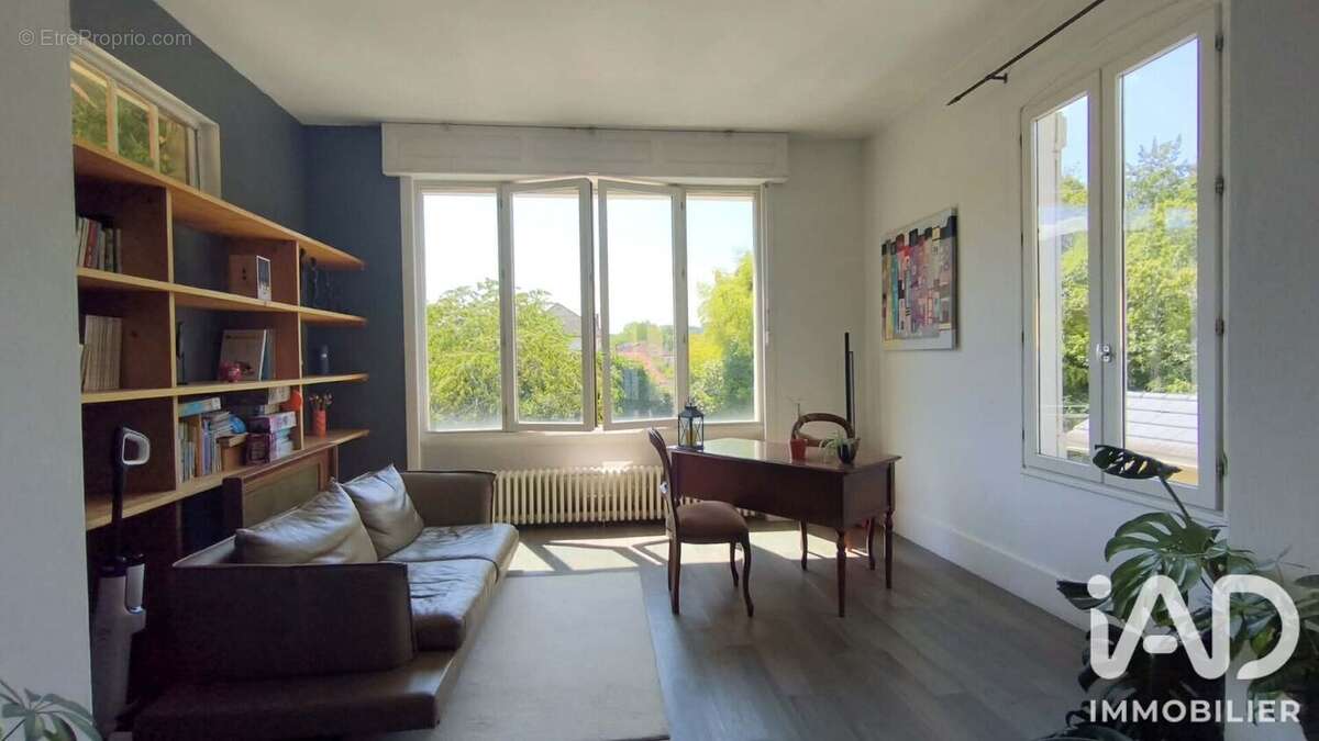 Maison 249 m² à La Bridoire  - photo 8