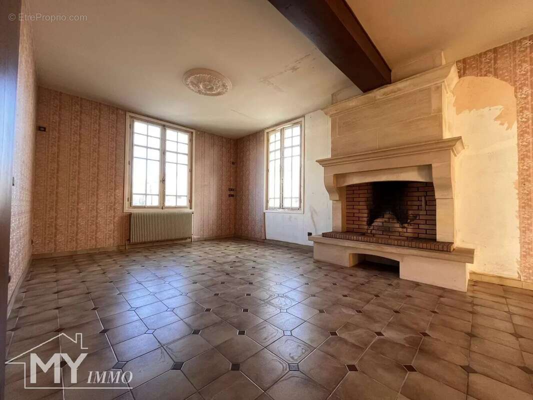 Maison à MONTPON-MENESTEROL