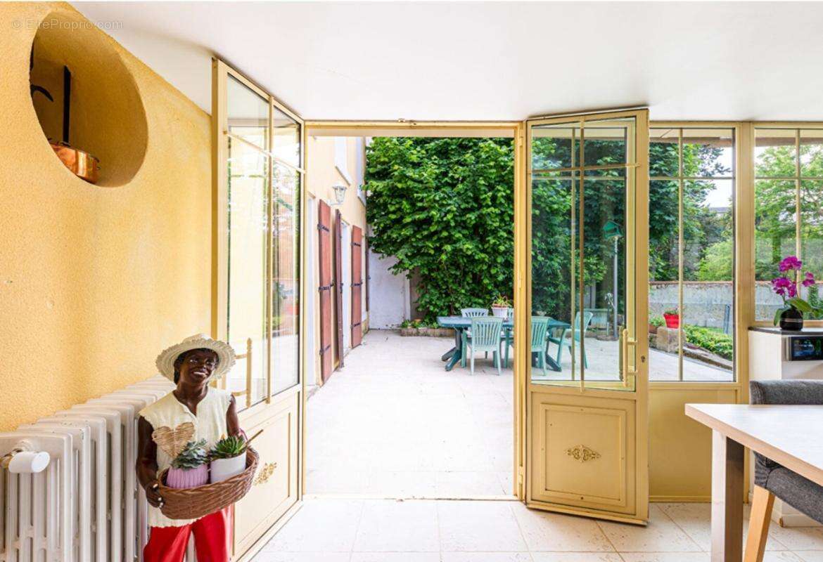 Maison 8 pièces de 235 m² habitables avec jardin et garage à vendre à Triel sur Seine (78) - photo 19