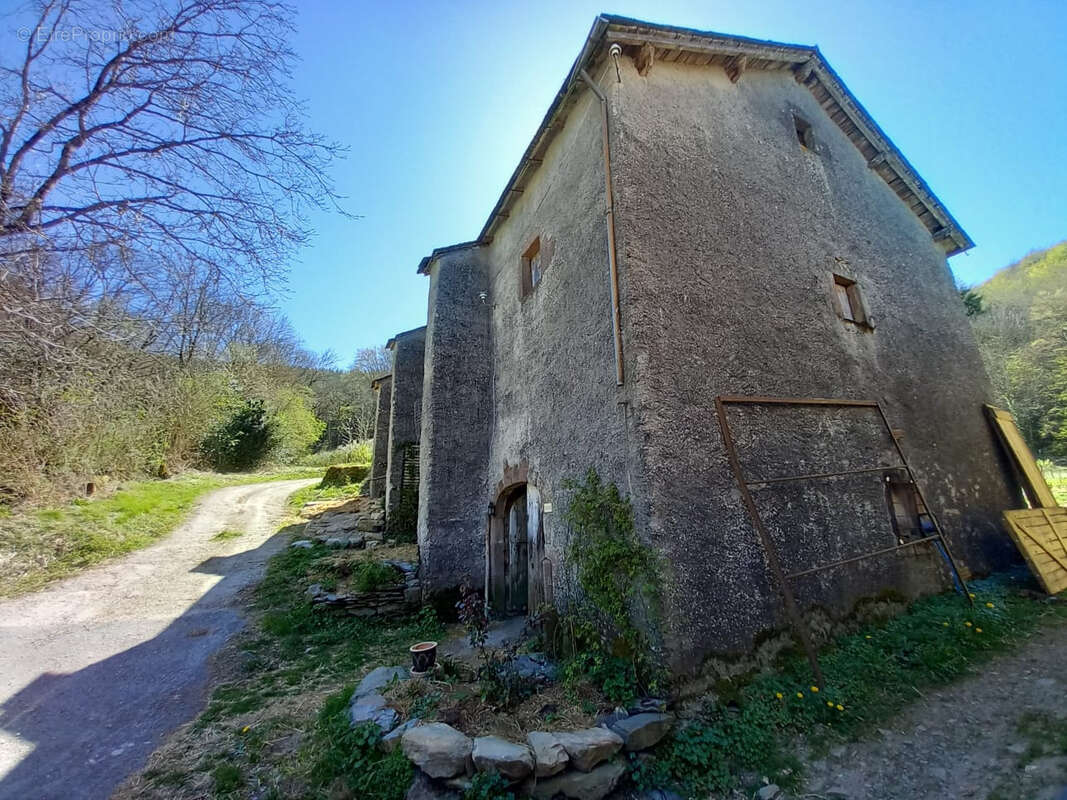 Maison à PEUX-ET-COUFFOULEUX