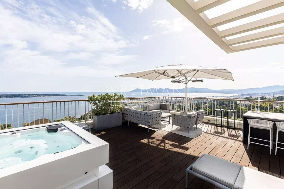 Appartement à CANNES