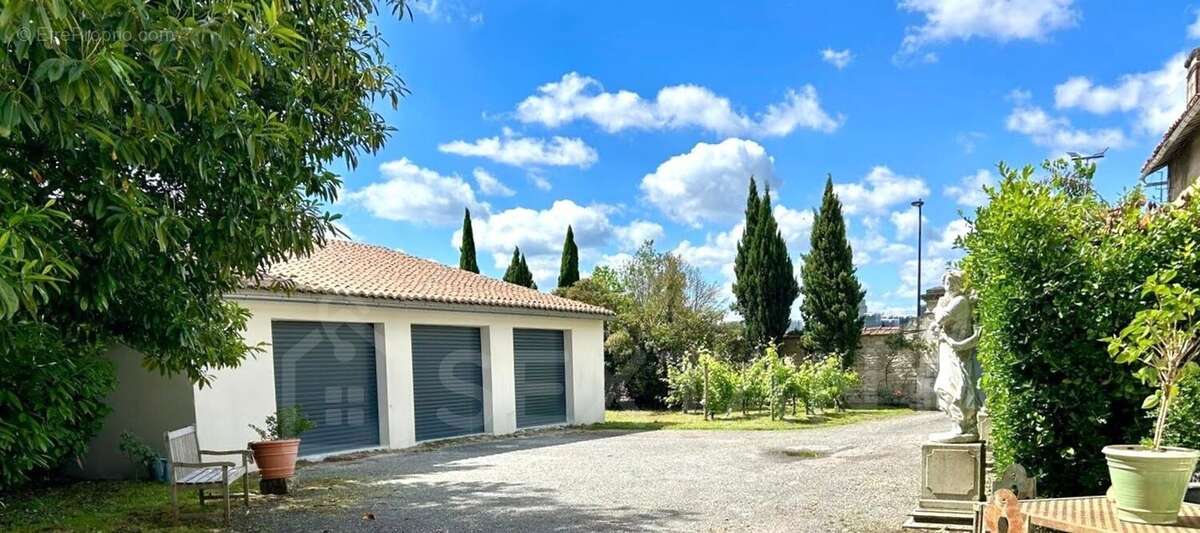 Maison à COGNAC