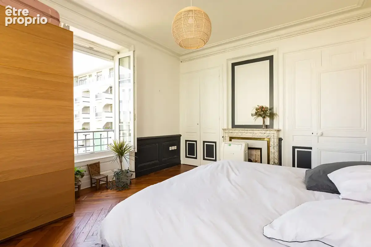 Sublime T4 ancien 107 m2 - 69006 LYON - photo 10