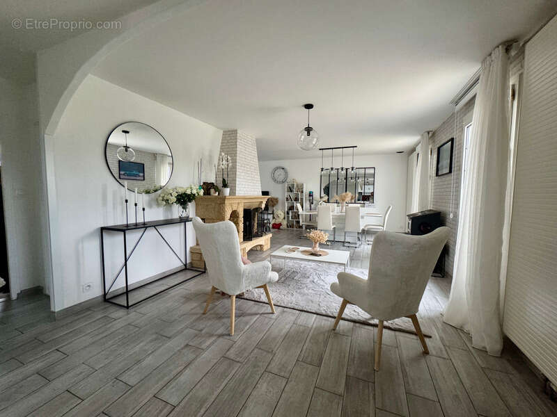 Maison à ECOUFLANT