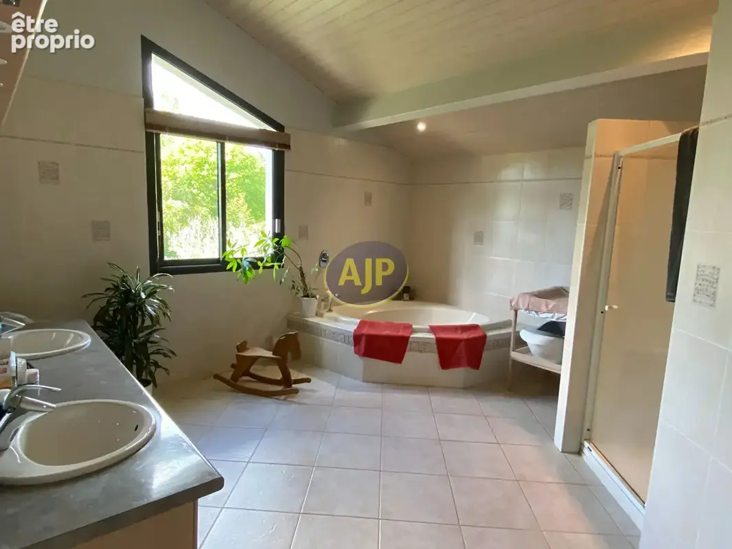 Maison d' architecte  8 pièces à 5 kms de la plage - photo 14