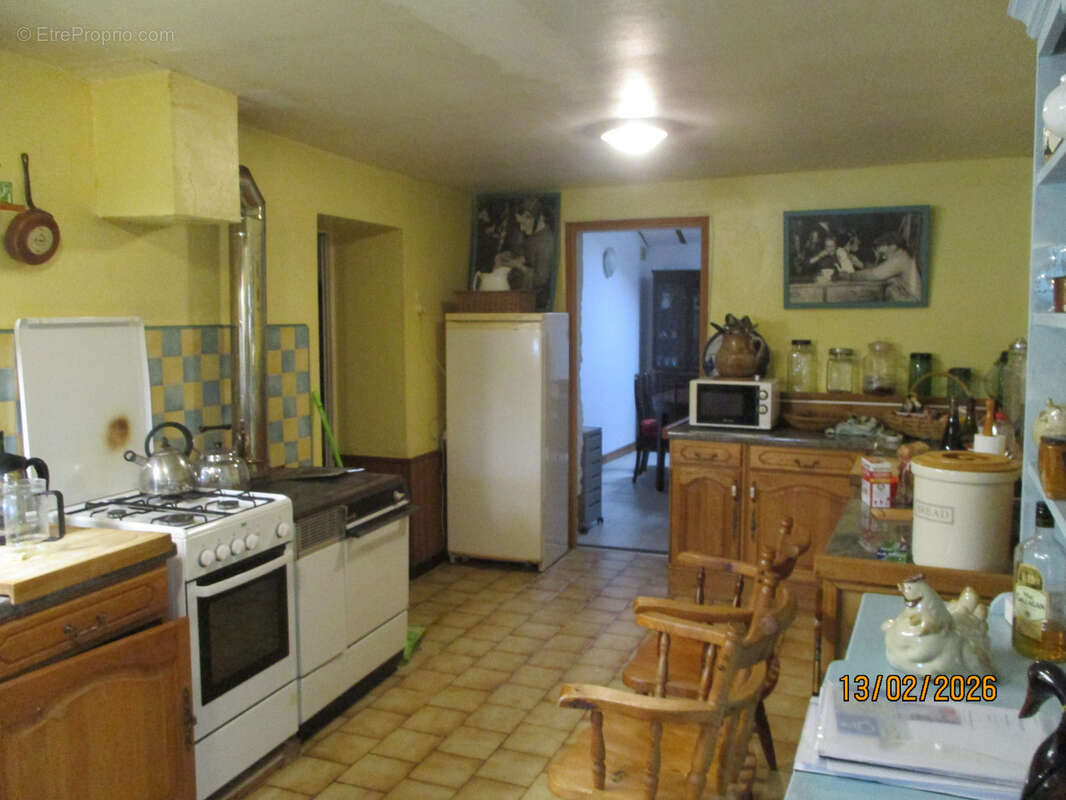Ensemble immobilier de deux maisons. - photo 10