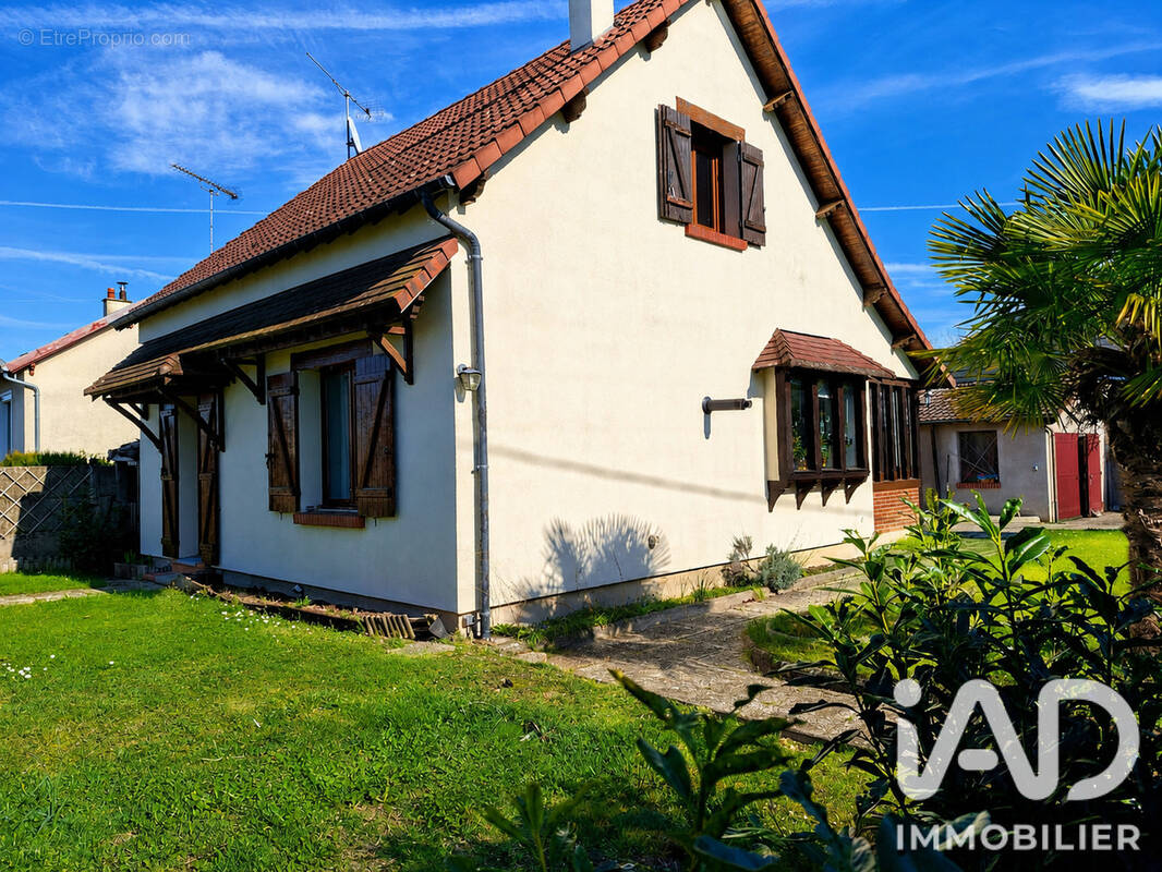 Photo 1 - Maison à CHALETTE-SUR-LOING