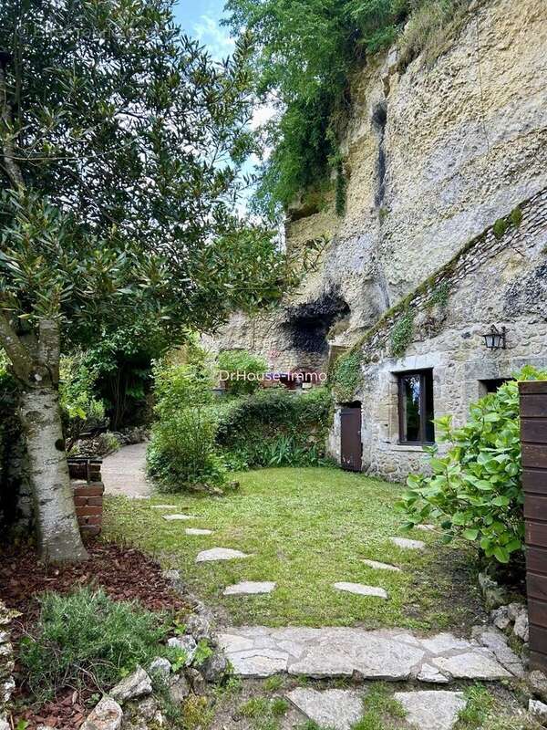 Maison à MONTLOUIS-SUR-LOIRE