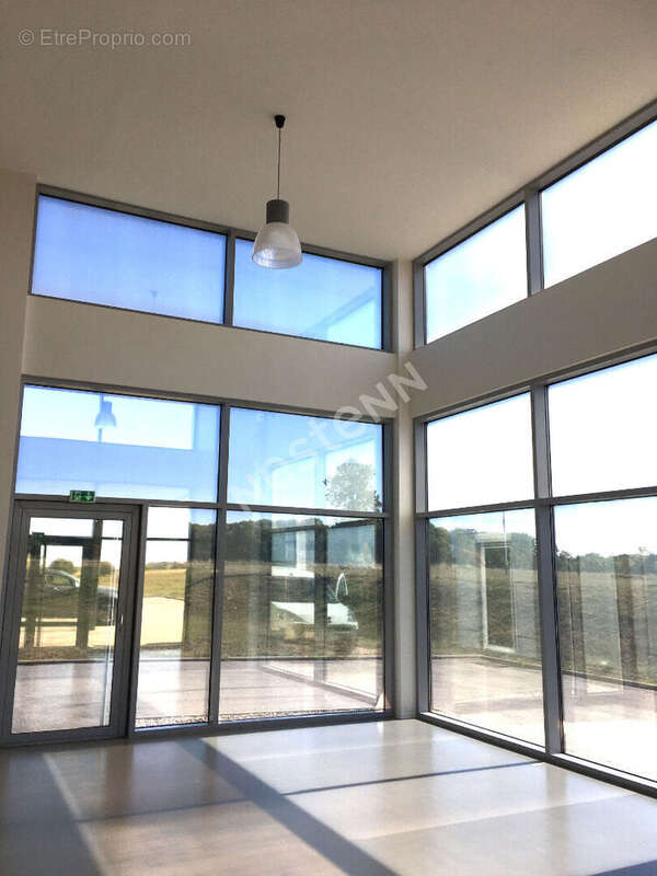 Commerce à MORHANGE