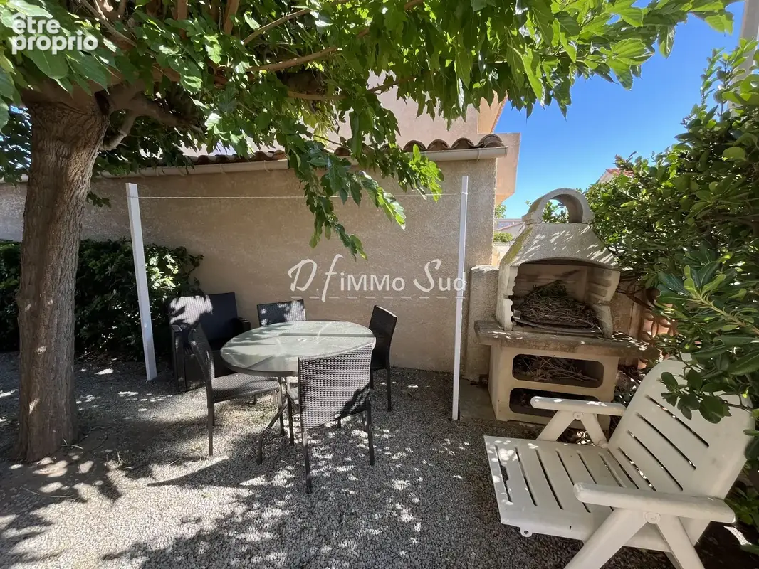 Appartement t4 avec terrasse et parking - apercu mer et jardin - photo 3