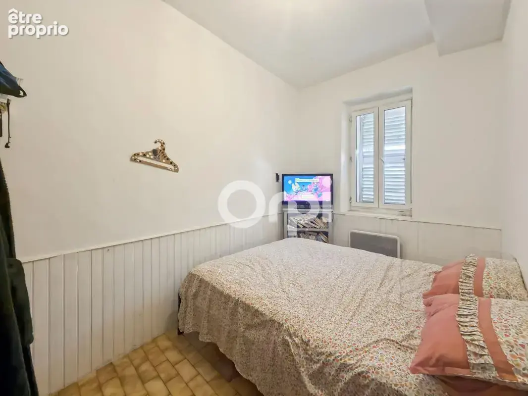 ** La Ciotat centre-ville - Appartement 3 pièces 58 m2 ** - photo 9