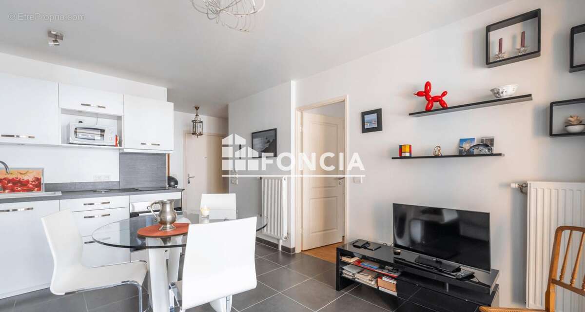 Appartement à PARIS-19E