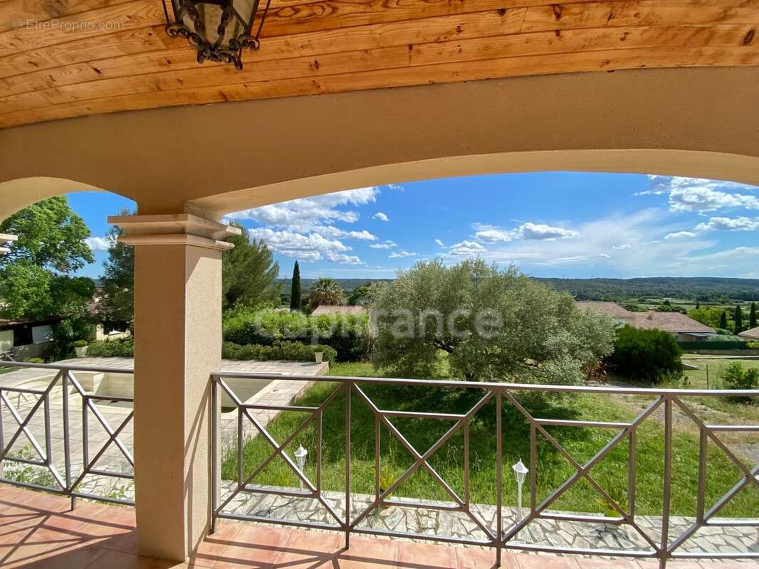 A 5 mn d'UZES (30) Maison de plain-pied 125 m2 avec vue panoramique - photo 16