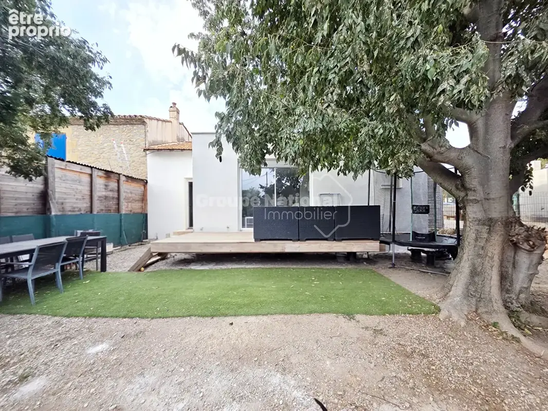 Maison de plain-pied rénovée,  80 m² , Miramas (13140) - photo 7