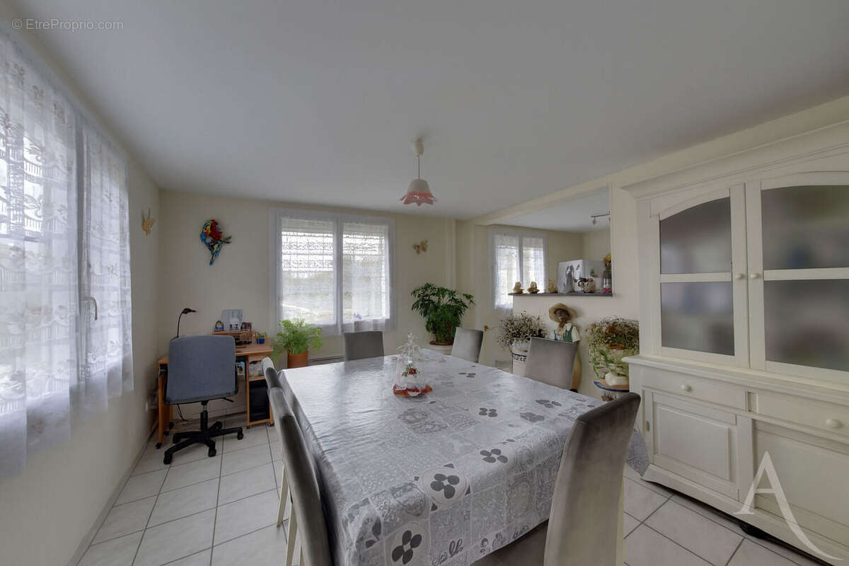 Appartement à LABATUT