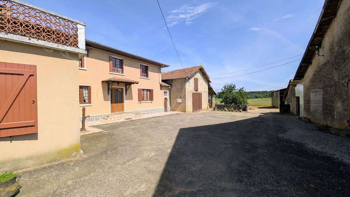 Maison à HAGETMAU