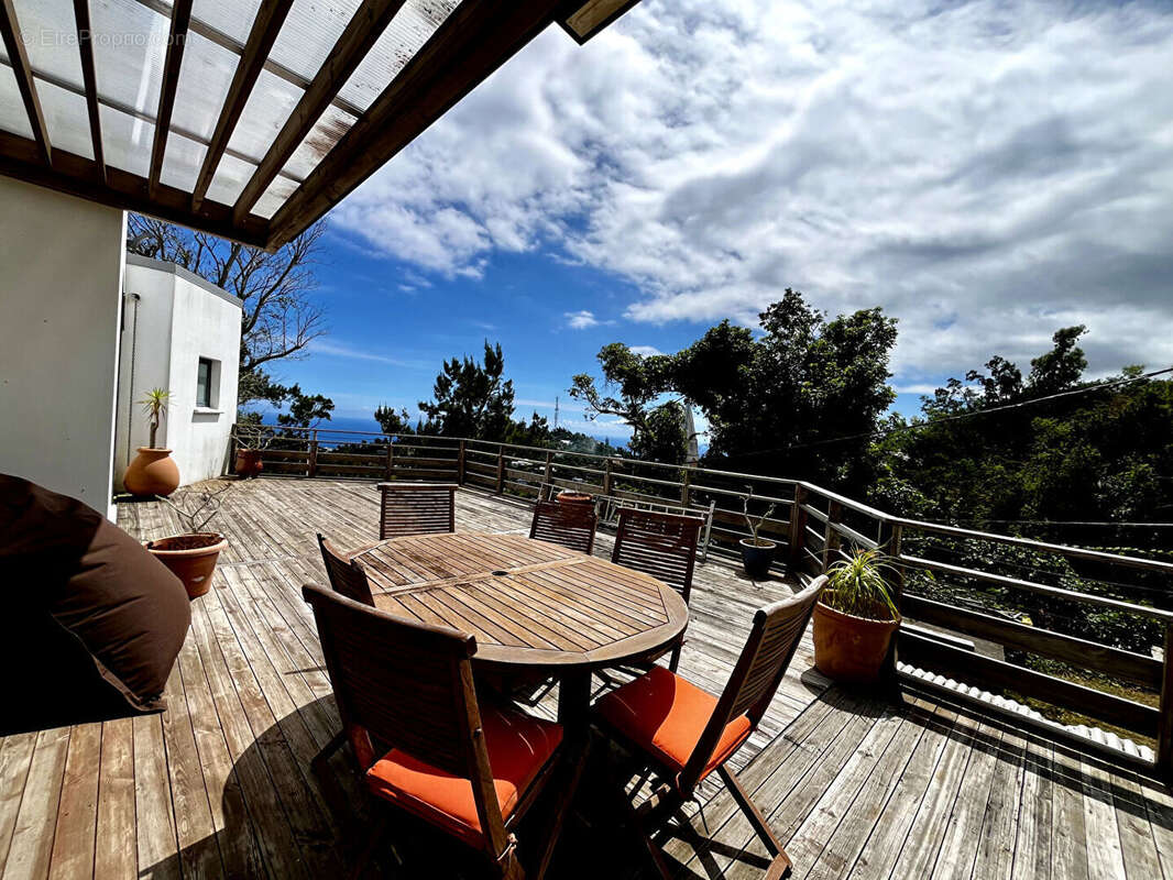 Maison à SAINT-DENIS