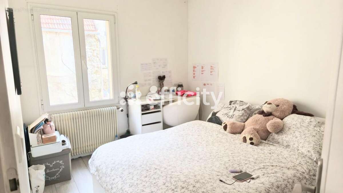 Maison à NEAUPHLE-LE-CHATEAU