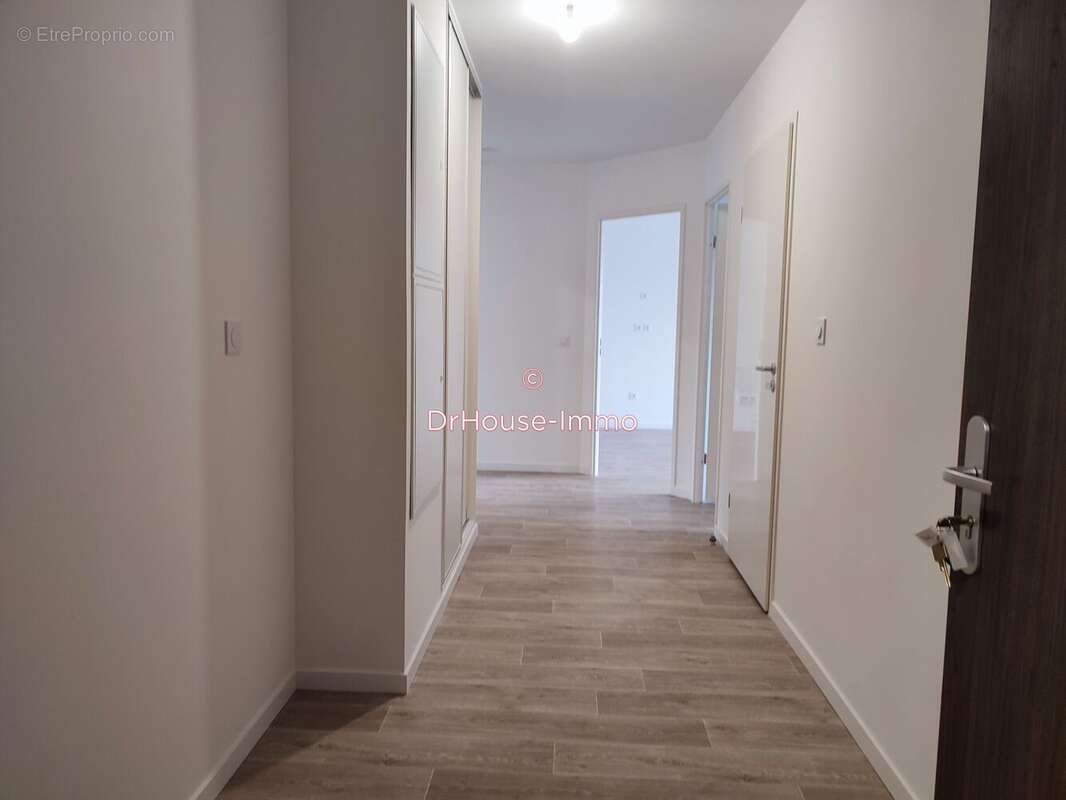 Appartement à CORMELLES-LE-ROYAL