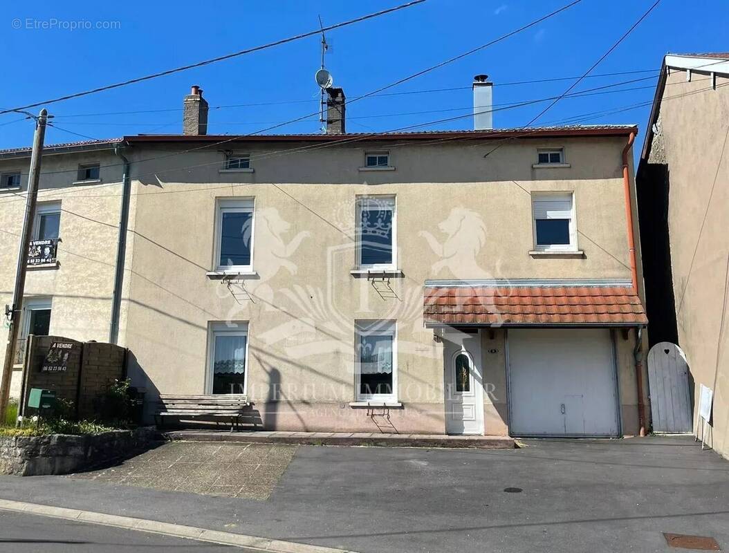 Maison à LINY-DEVANT-DUN