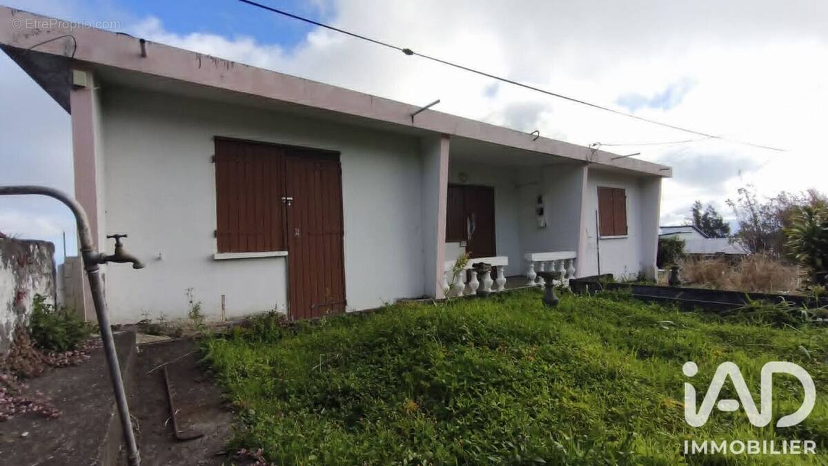 Photo 1 - Maison à SAINT-PIERRE