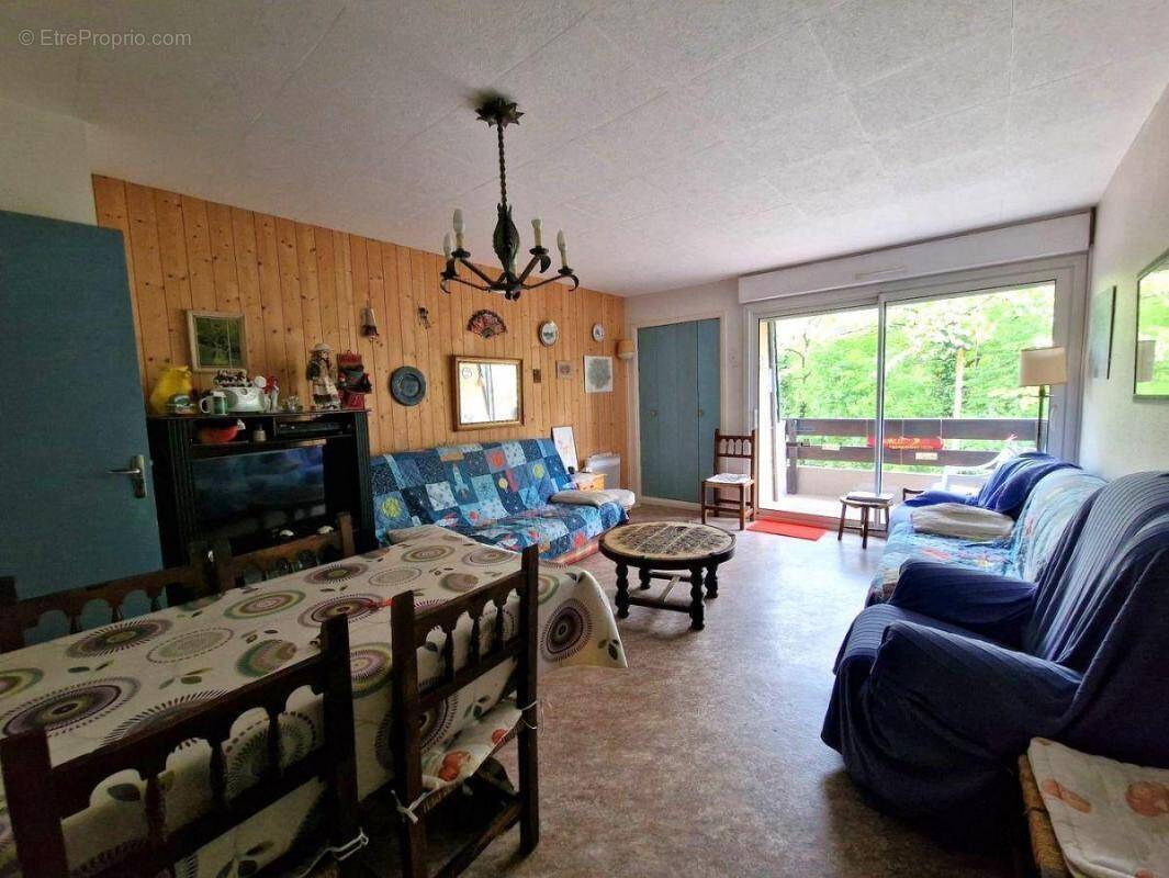 Appartement à AX-LES-THERMES