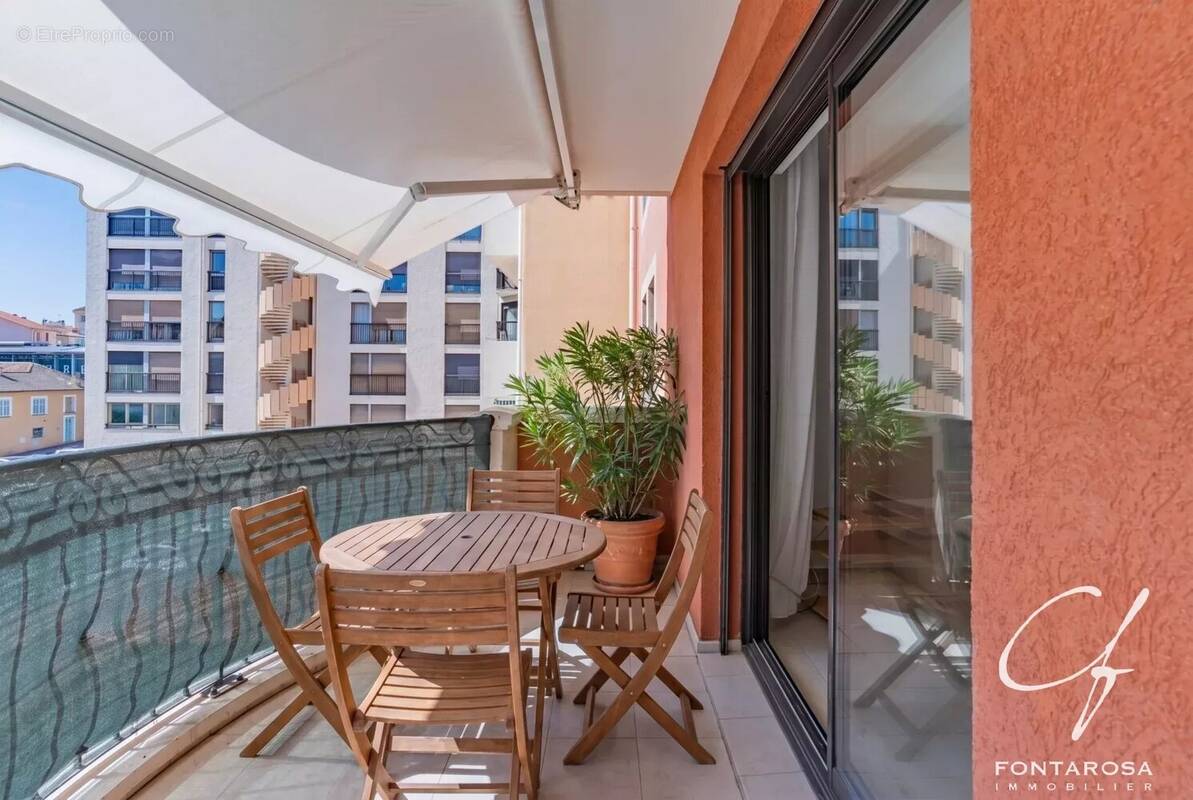 Appartement à SAINT-RAPHAEL