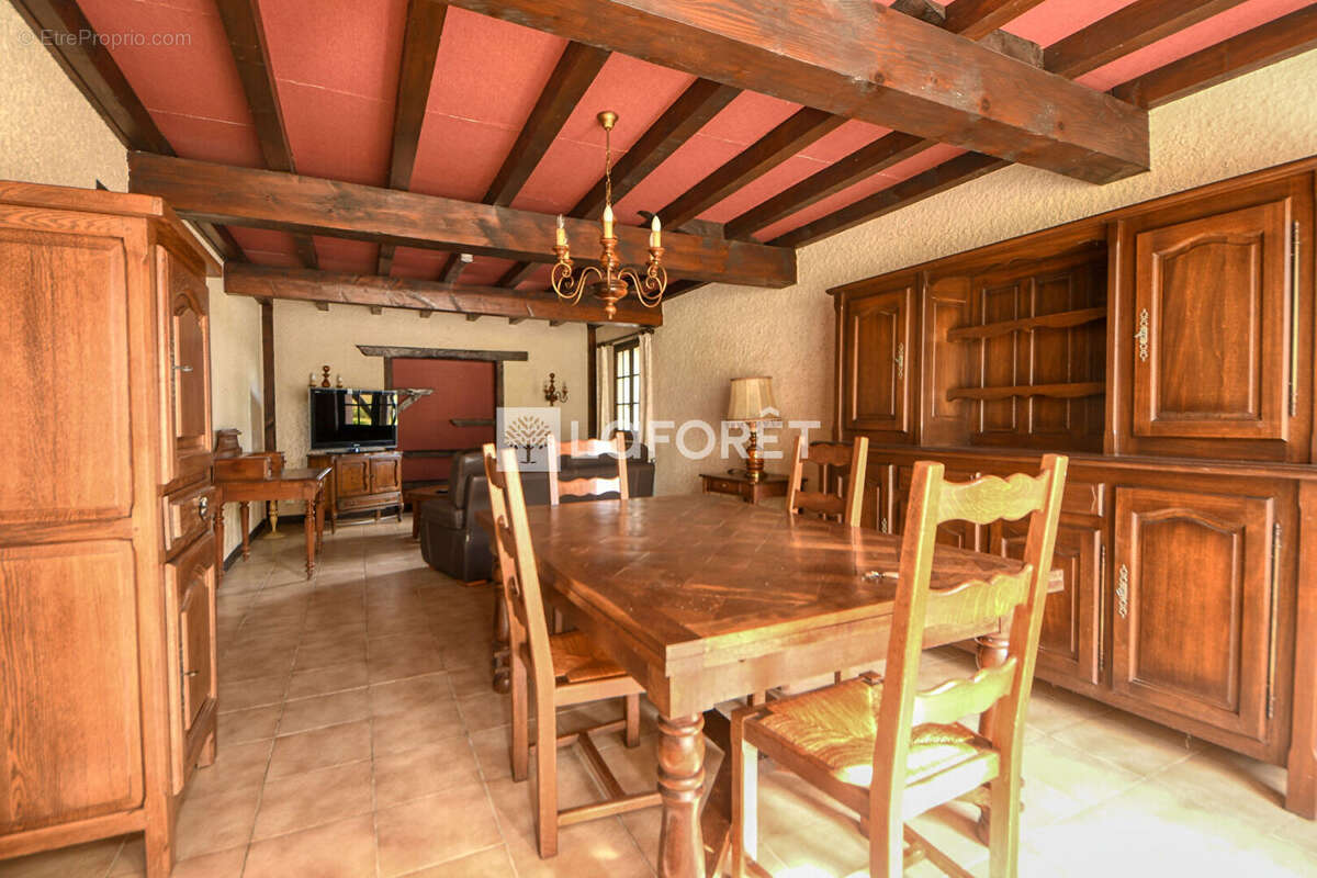 Maison à MONTANS