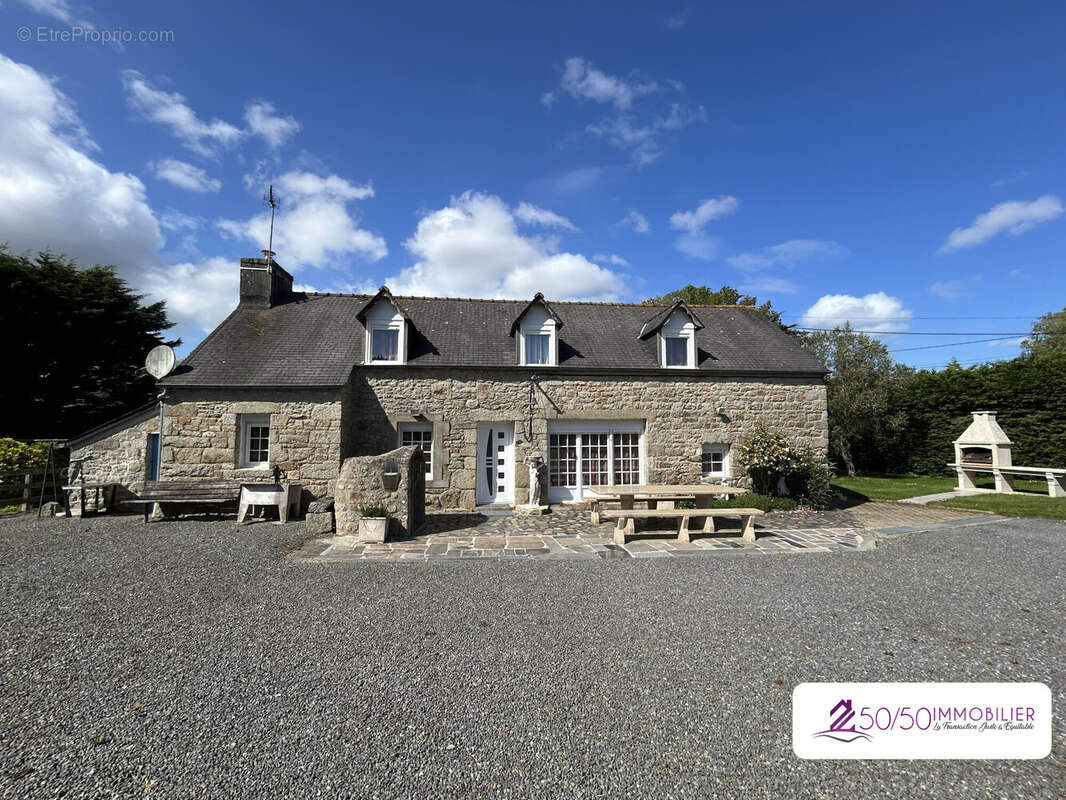 Maison à CLEDER