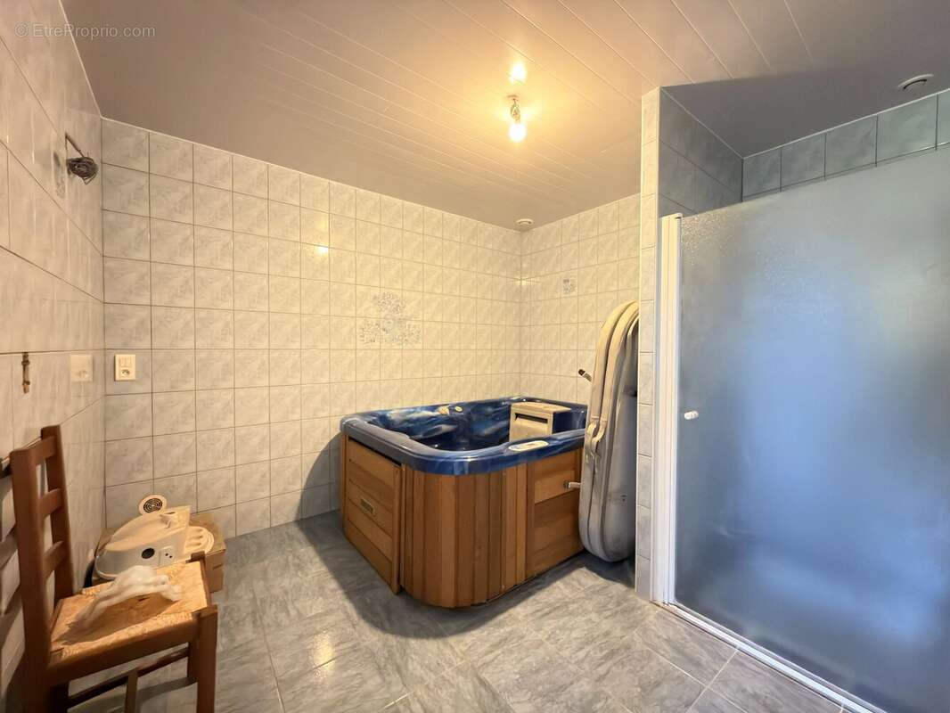 Appartement à TAIZE-AIZIE