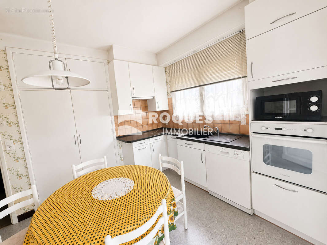 Maison T7 située dans un quartier calme de MILLAU - photo 5