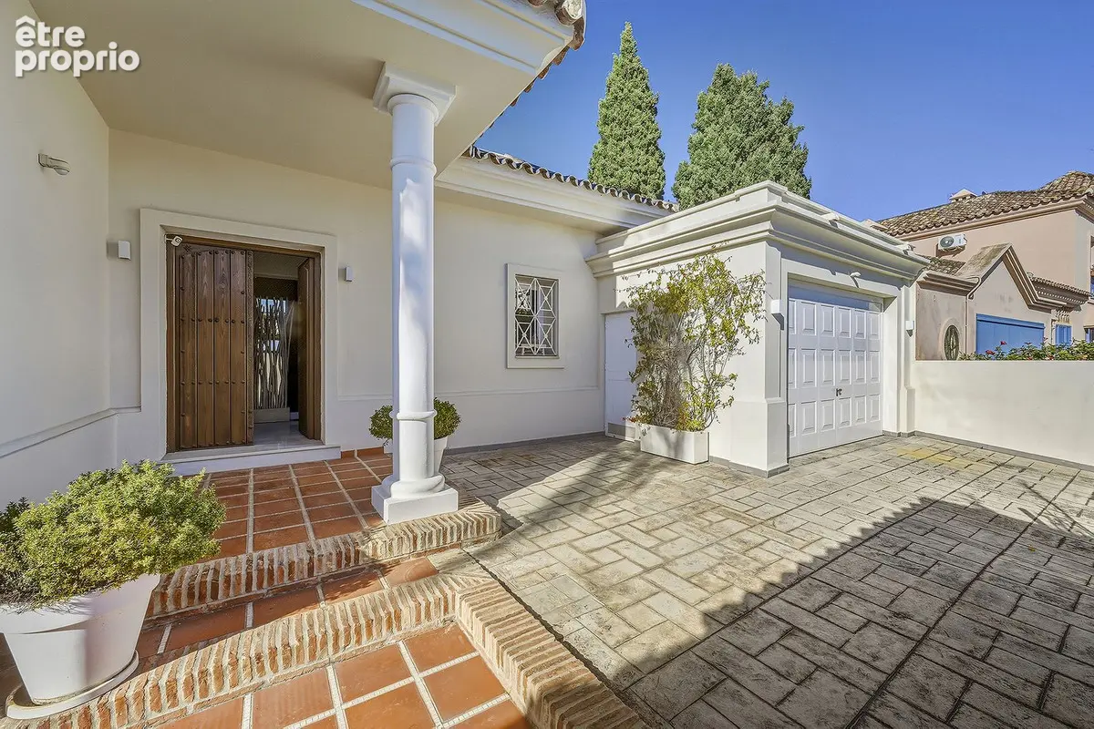 Villa - 10 pièces - jardin - piscine - Marbella - photo 17