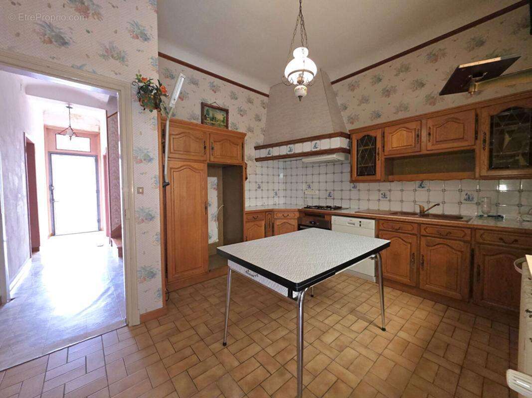 Maison Hirson 6 pièce(s) 150 m2 - photo 5