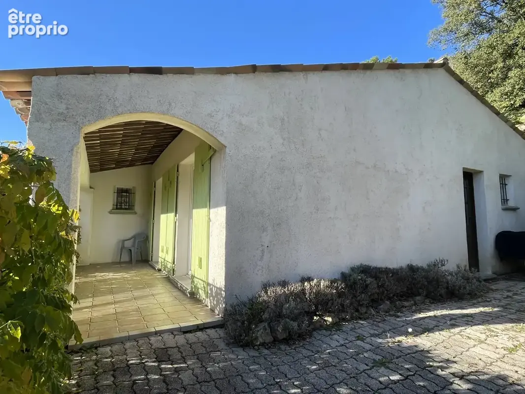 Villa de plain pied avec piscine et vue dégagée - photo 16