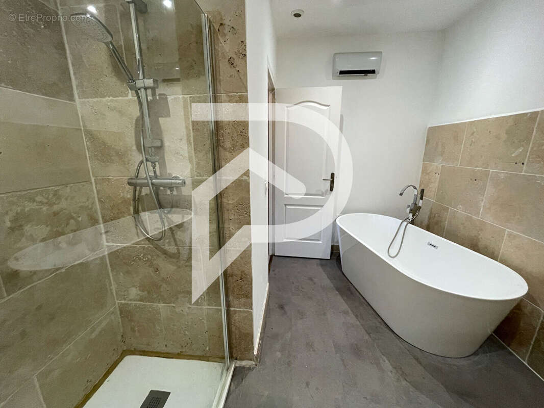 Maison en pierre à St Martin du Bois - photo 9