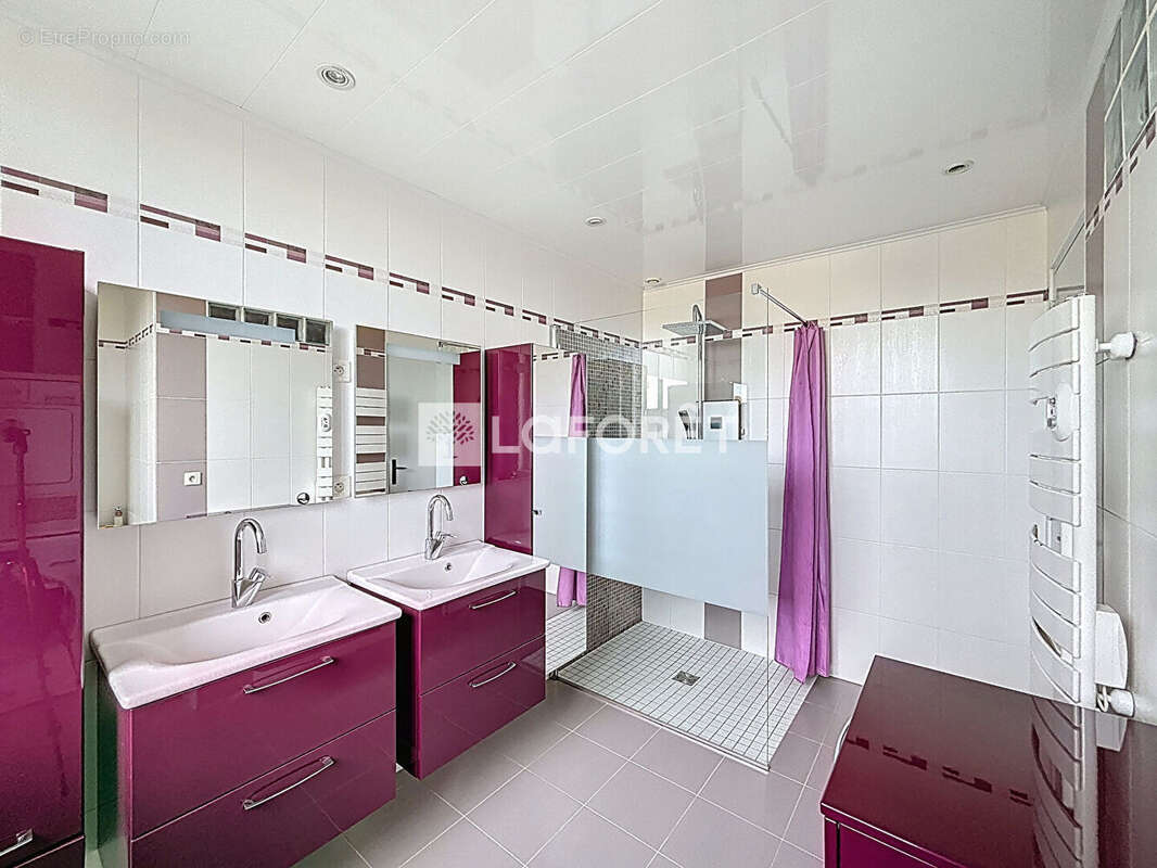 Maison à SAINT-GEORGES-DES-GROSEILLERS