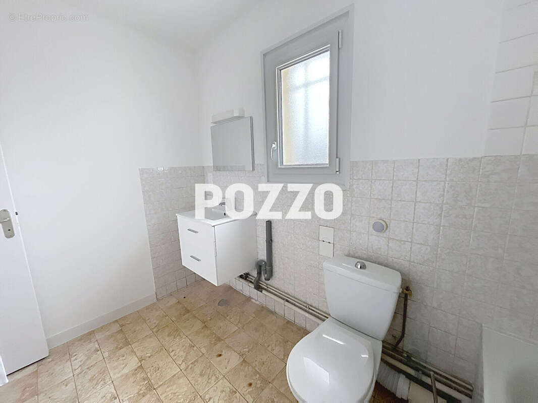 Appartement à SAINT-HILAIRE-DU-HARCOUET