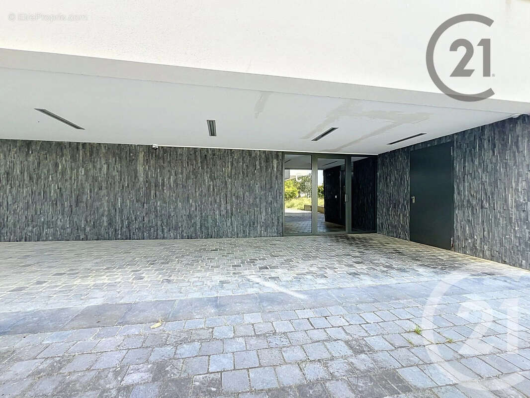 Appartement à BEZANNES