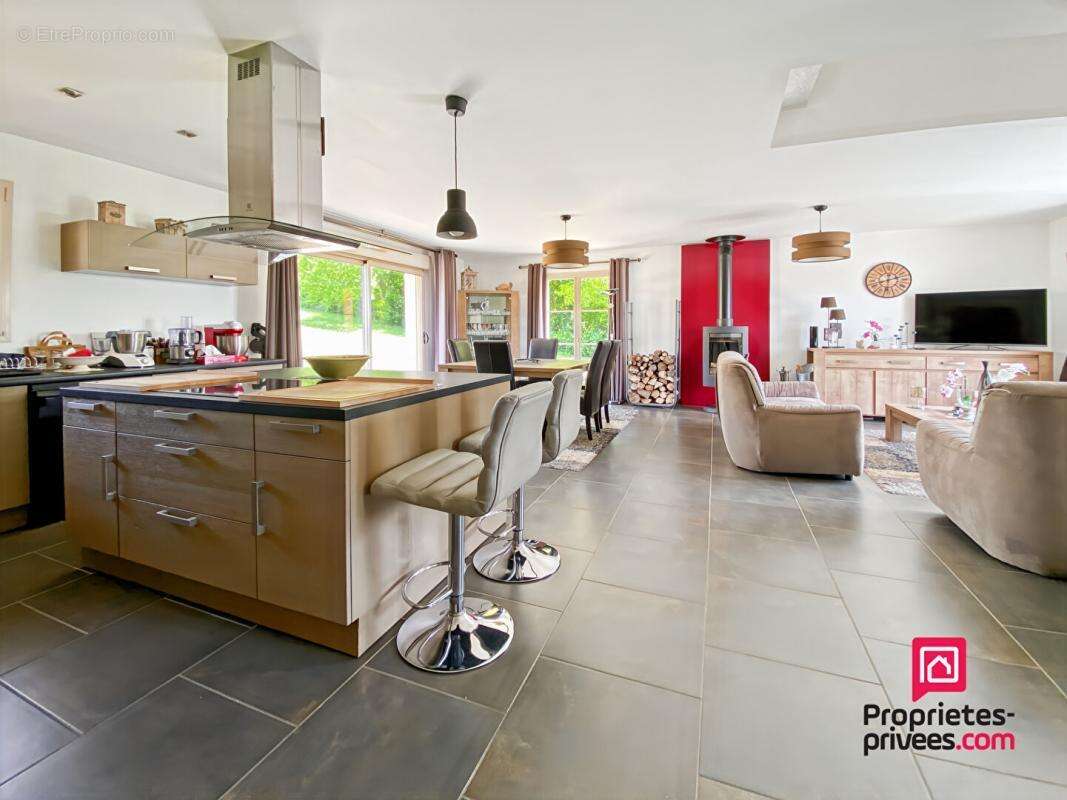 Maison à ANNAY-LA-COTE