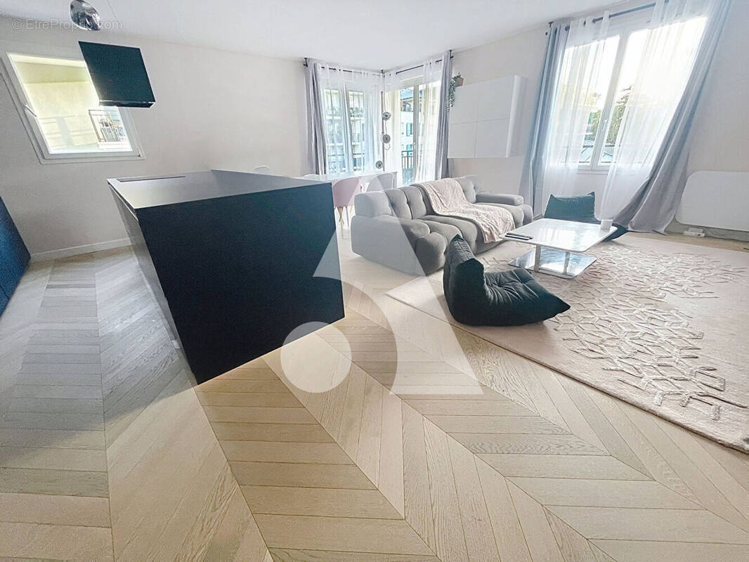 Appartement à RUEIL-MALMAISON