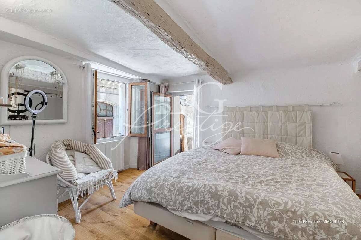 Appartement à SEILLANS