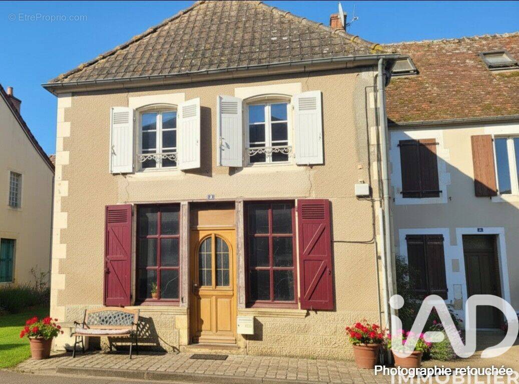 Photo 1 - Maison à GERMIGNY-L'EXEMPT