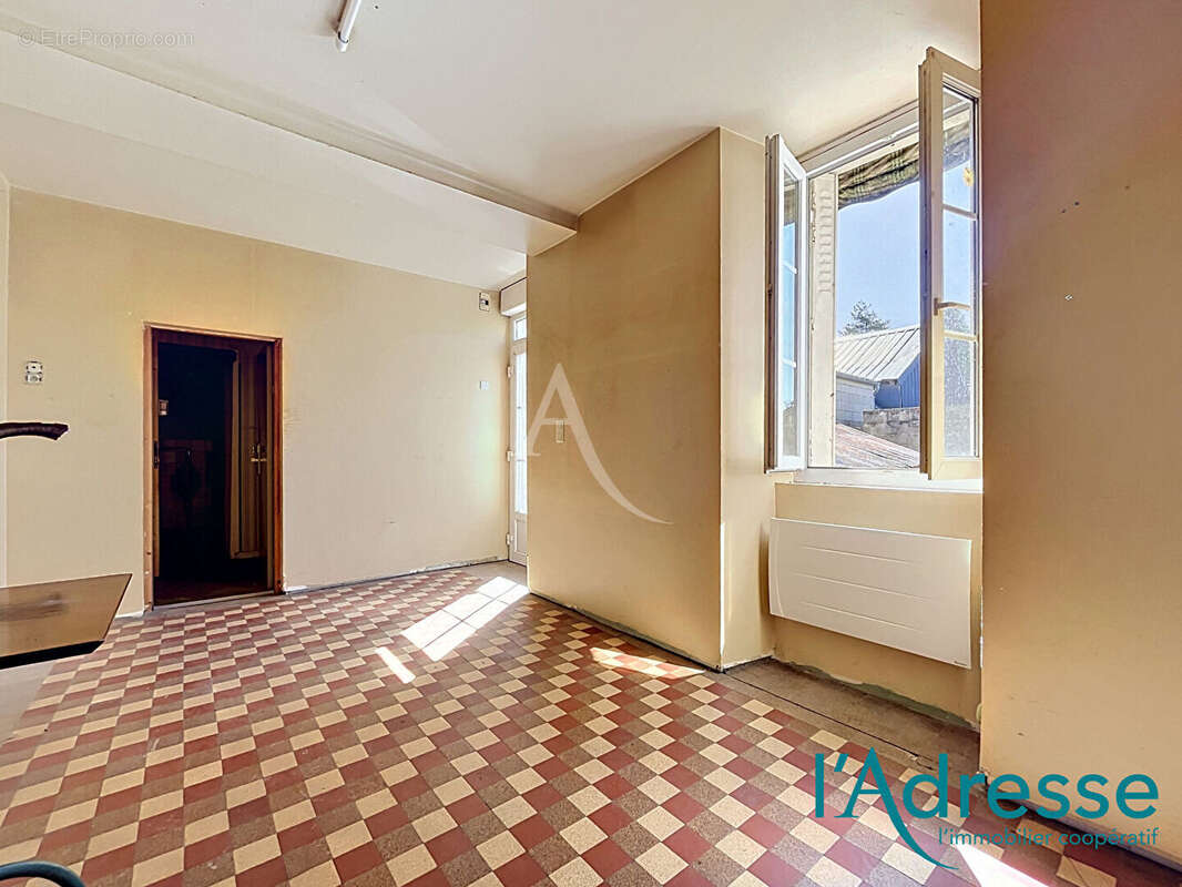 Maison Montjean 183m2 avec terrain - photo 8