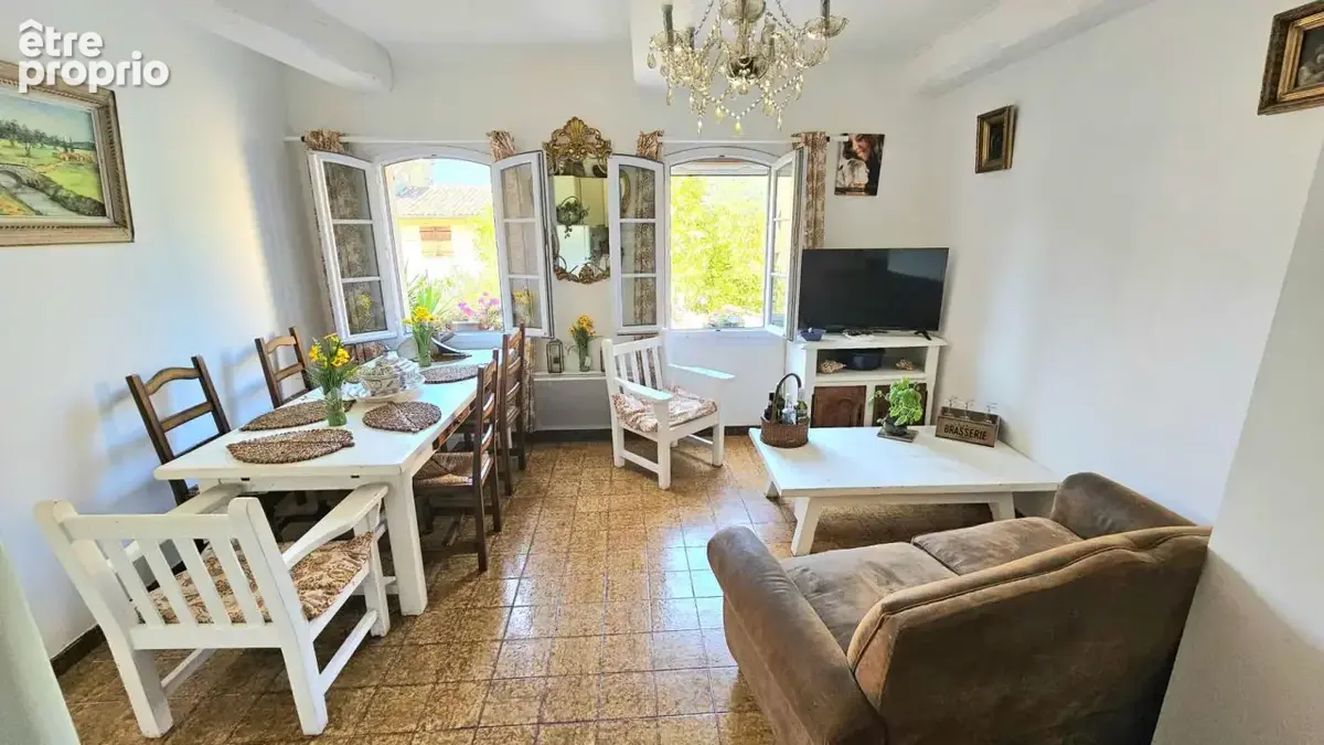 Appartement à CLAVIERS
