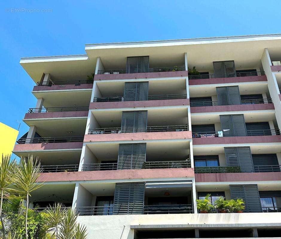 Appartement 3 pièces dans immeuble contemporain - photo 2