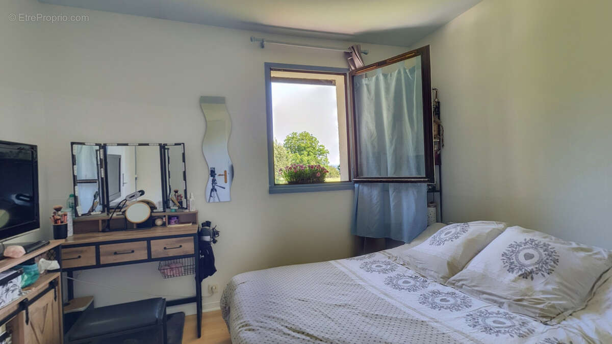 Maison à LA TOUR-DU-PIN