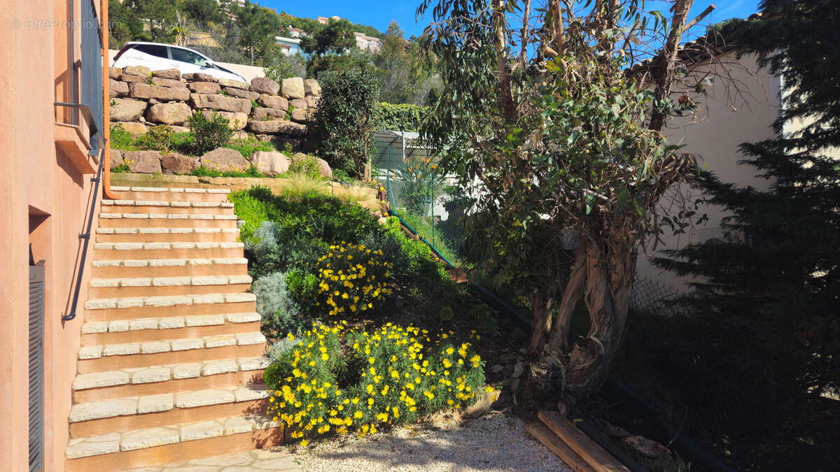 Maison à SAINT-RAPHAEL